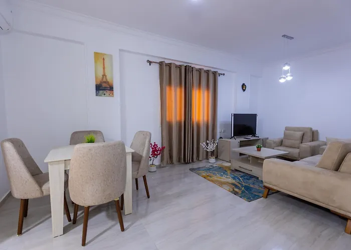 Aldora Resident Apartmanhotel Gurdaka