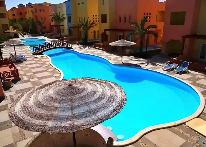 Aldora Resident Apartmanhotel Gurdaka