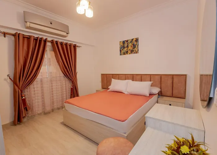 Aldora Resident Apartmanhotel Gurdaka